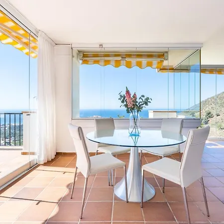 Venus Luxury Apartment *